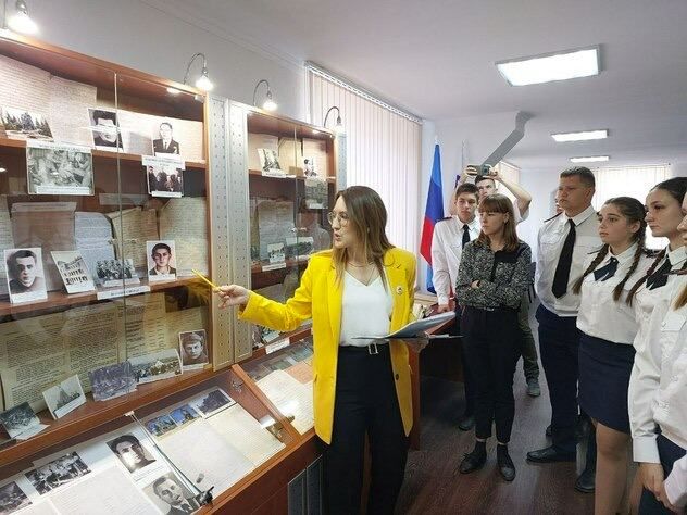 �������������� ��������, ����������� 80-����� ������������ ����������������� ������� �� �������-���������� �����������, ��������� � ������ �������� ������ ���. �� ���� �������� ������������ �������� ������ ���������� ���� ��������