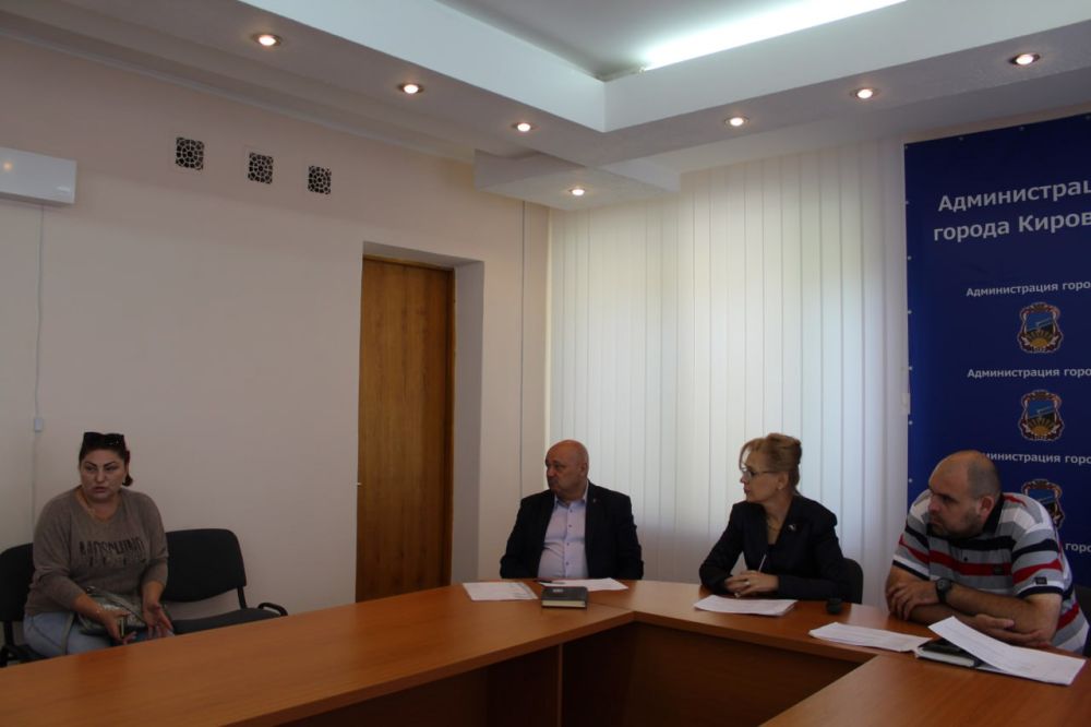 � ������ ������� ������ ��������� ����� �������, ������� ������� ����� ������������� �. �������� ��������� �������� ���������� �������� ��������