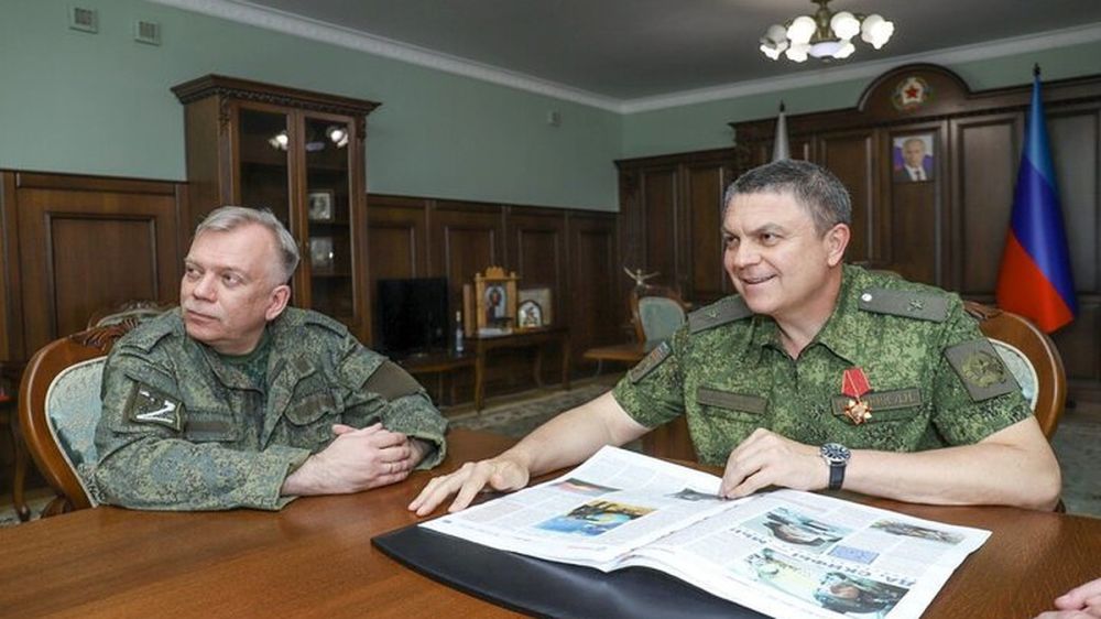 Ветераны группы «Альфа» наградили Леонида Пасечника орденом «Ветеранская Слава»