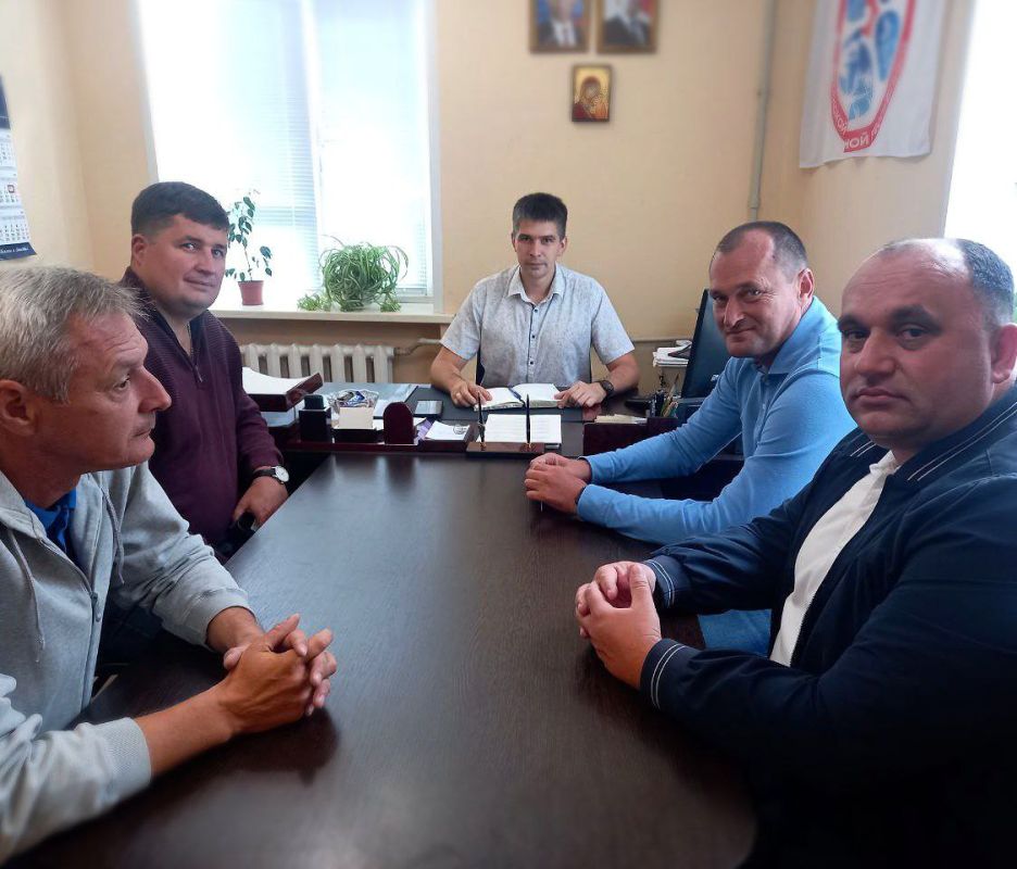 Состоялась встреча и. о. Министра спорта ЛНР Олега Шеренешева с Таранцовым Владимиром — первым заместителем Главы Администрации Ведейского района Белгородской области
