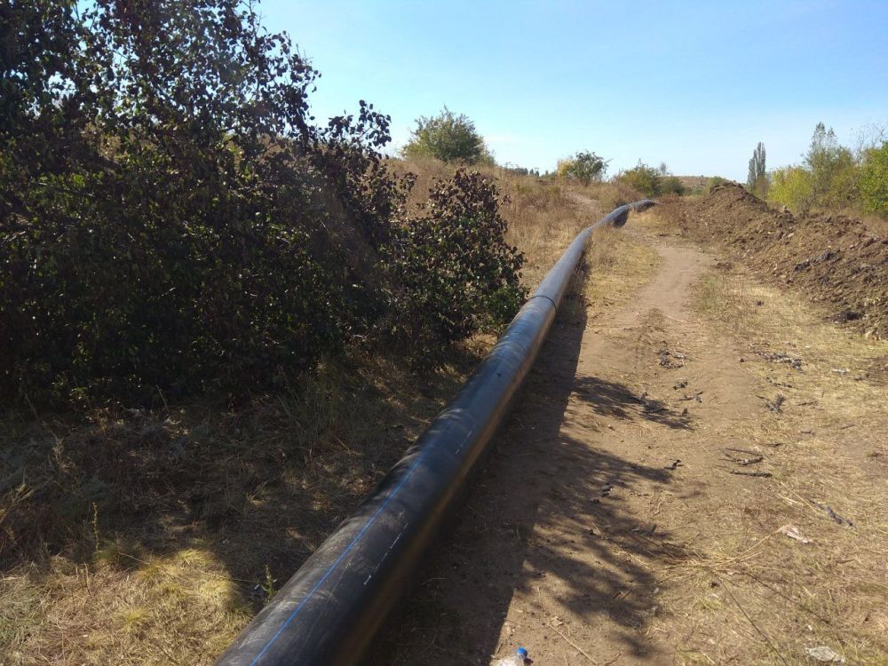 ГУП ЛНР "Лугансквода" совместно с омскими специалистами заменили 2 км аварийных участков водопроводной сети в Стаханове и Ирмино