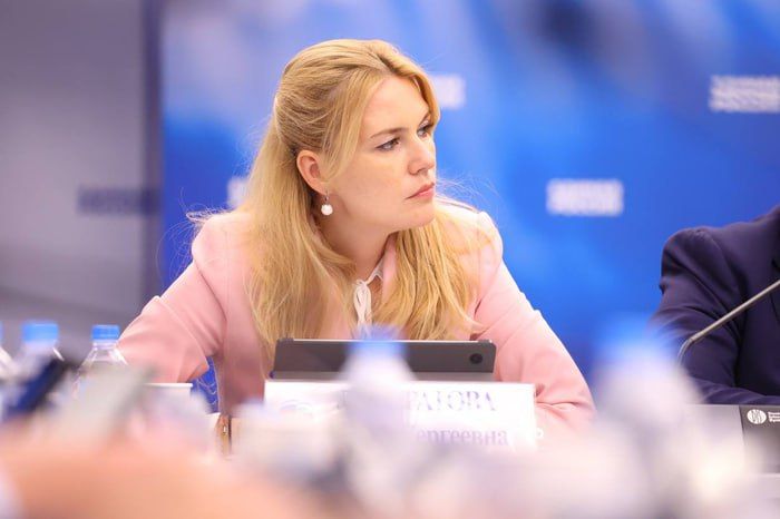 Глава ЛНР вновь наделил полномочиями сенатора Дарью Лантратову