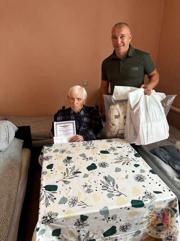 Житель города Лисичанска Николай Степанович Кляченко отметил свой 105-летний юбилей!