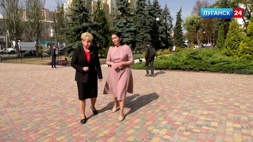 В Луганском педагогическом университете представили экспозицию «От букваря до словаря», посвящённую истории создания словарей в России и первого учебника – Букваря