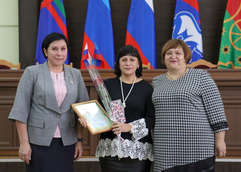 Слова благодарности и признательности, а также самые теплые пожелания звучали сегодня в адрес работников сферы образования в канун их профессионального праздника – Дня работника образования