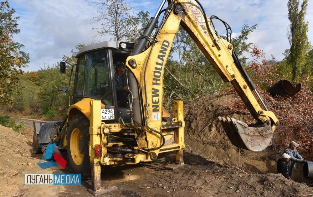 Специалисты ГУП ЛНР «Лугансквода» приступили к завершающему этапу капитального ремонта магистрального водовода диаметром 900 мм «Крымское – Стаханов»
