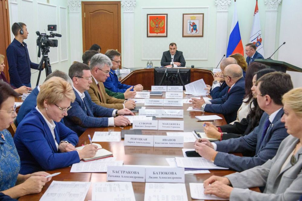 Губернаторы – новым регионам