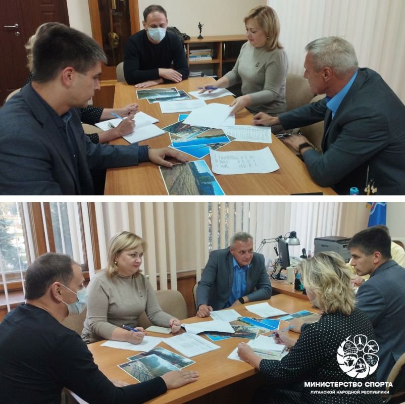 В рамках реализации социально-экономического развития Луганской Народной Республики Министр спорта ЛНР Олег Шеренешев посетил город Стаханов и Алчевск, где провёл совещание с главами Администраций