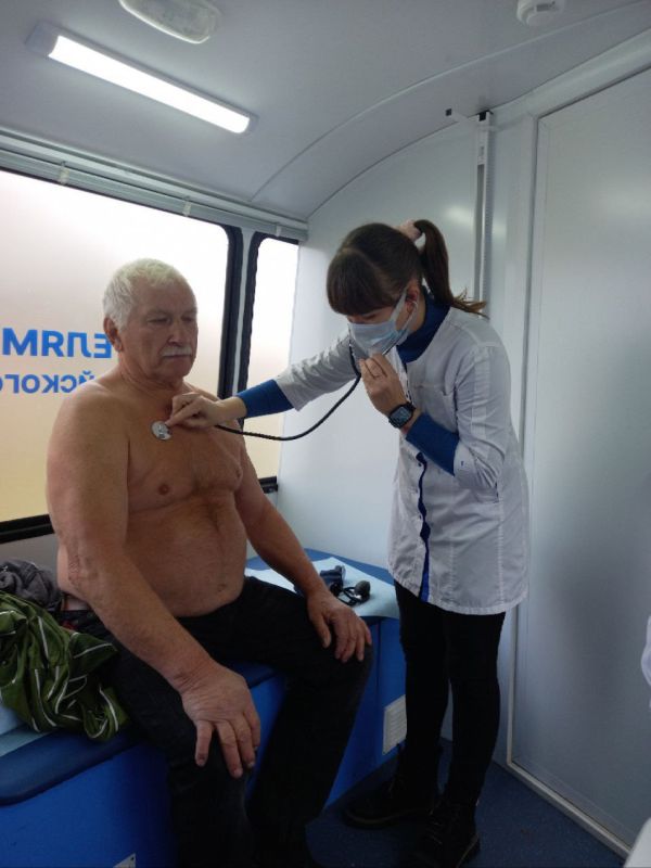 Врачи из ЛНР посетили отдаленный населенный пункт на передвижном фельдшерско-акушерском пункте