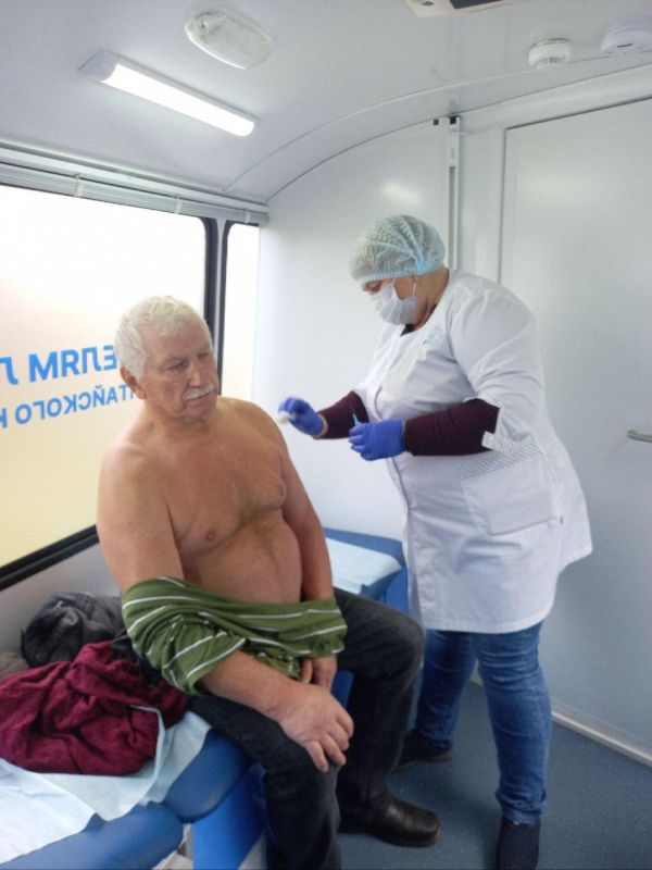 Врачи из ЛНР посетили отдаленный населенный пункт на передвижном фельдшерско-акушерском пункте