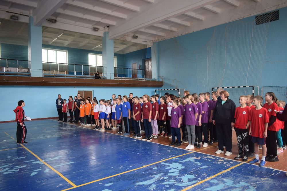 24 октября в спортивном зале комплексной детско-юношеской спортивной школы города Первомайска состоялся большой спортивный праздник «В единстве наша сила!», приуроченный ко Дню Народного Единства
