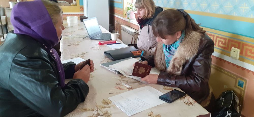 Сергей Колягин: Сегодня на базе пункта обогрева/подзарядки в пос. Камышеваха-1 состоялся расширенный выездной прием граждан, организованный специалистами отдела по жизнеобеспечению г. Попасная Администрации