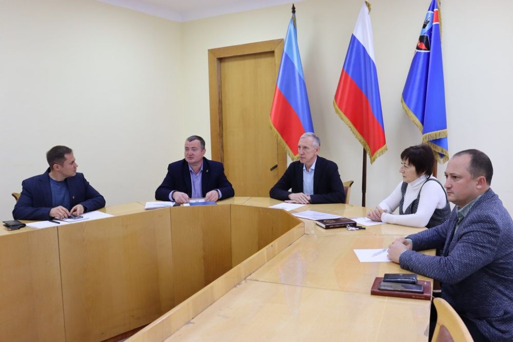 Главой муниципального образования городской округ Стаханов избран Сергей Жевлаков