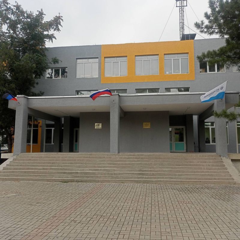 В Северодонецке и Мариуполе близки к завершению строительно-ремонтные работы, проводимые в двух колледжах, готовящих специалистов для строительной отрасли: об этом сообщил вице-премьер Марат Хуснуллин