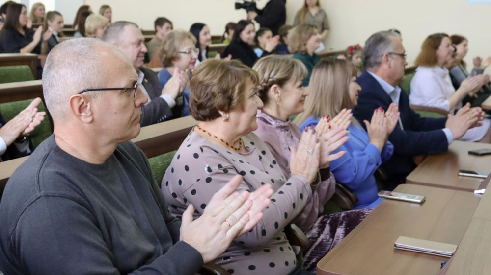 � ���������� ��� ��������� �������� � ������� ���� ������������� ������ ��������� � ��������������� ������ ���������� ������������� �������� �� �������� ������ � ���� �������