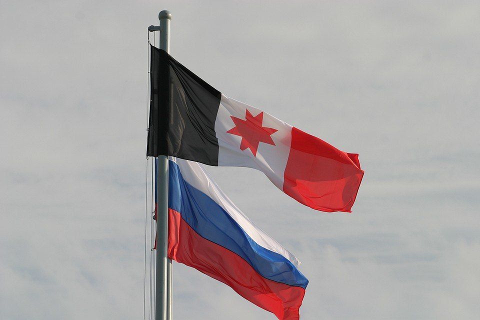 ������� �������: ��� ������ �������-���� �������� 4 ������ � ������� ��������