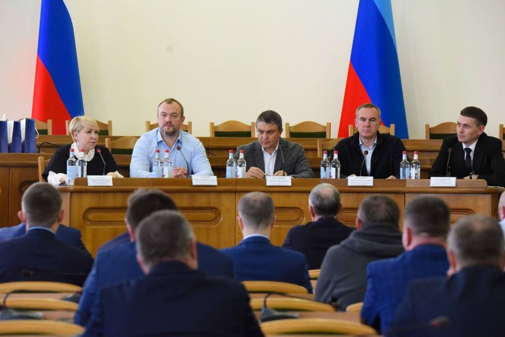 Евгений Морозов: Принял участие в историческом событии: создании Совета муниципальных образований Луганской Народной Республики