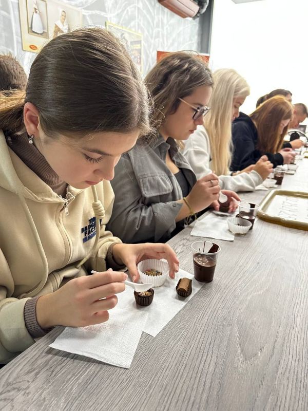 ��������� ��������� ����� ����������� �������� ����� � �����������