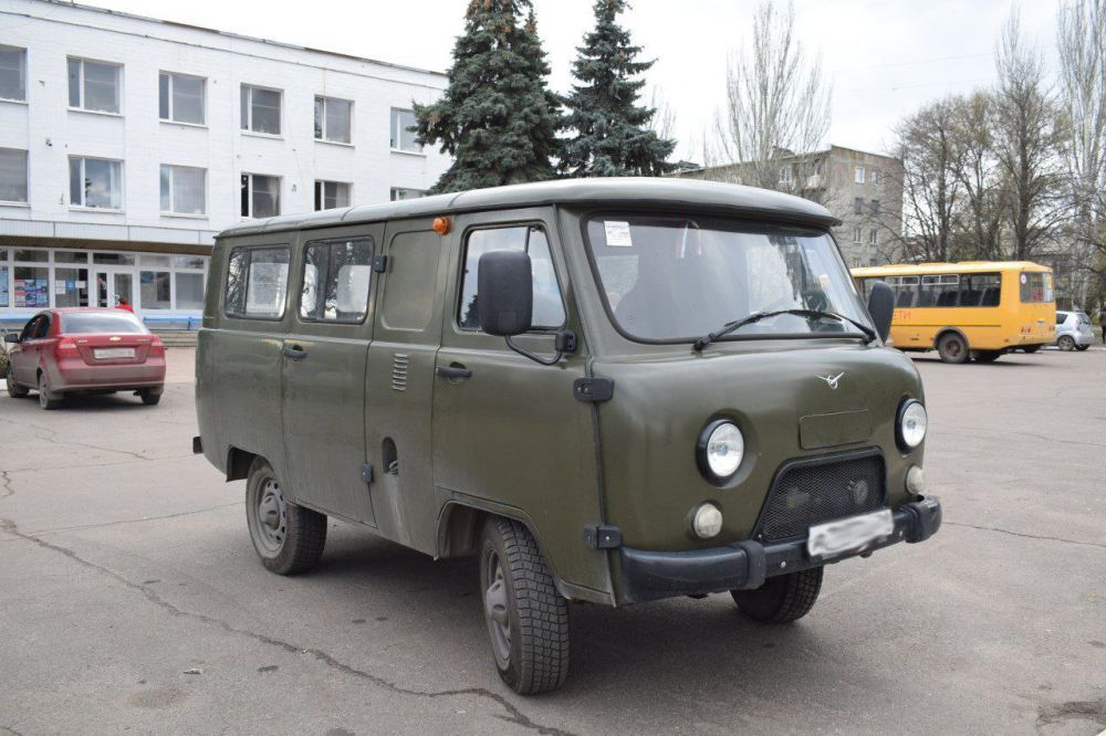 Сергей Колягин: Сегодня сотрудники Администрации доставили из города Луганска в Первомайск автомобиль повышенной проходимости
