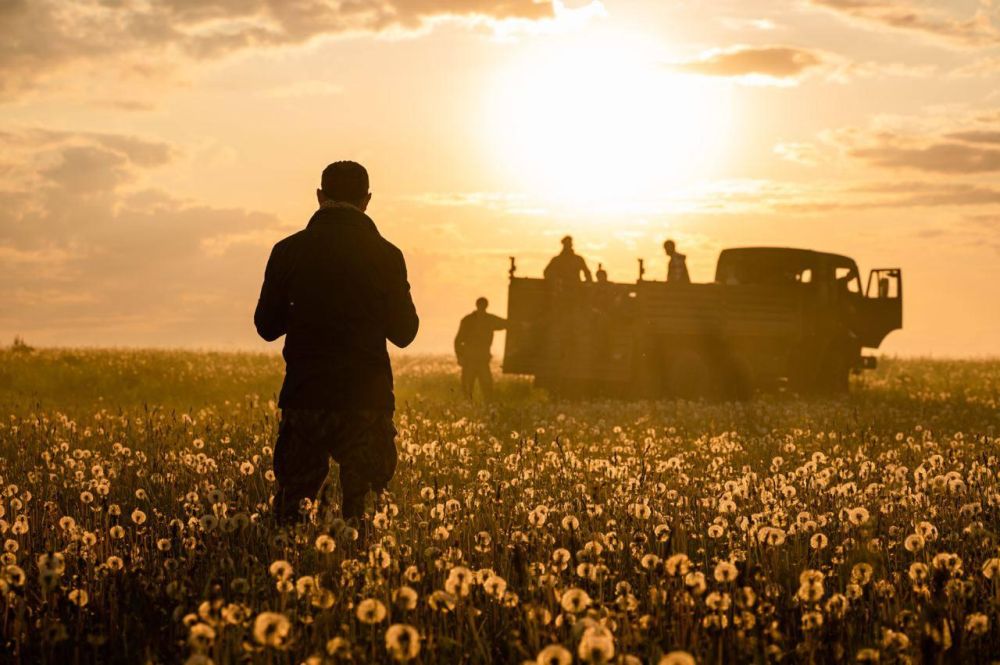 Министр культуры Российской Федерации Ольга Любимова встретилась с командой создателей фильма «Позывной "Пассажир"»
