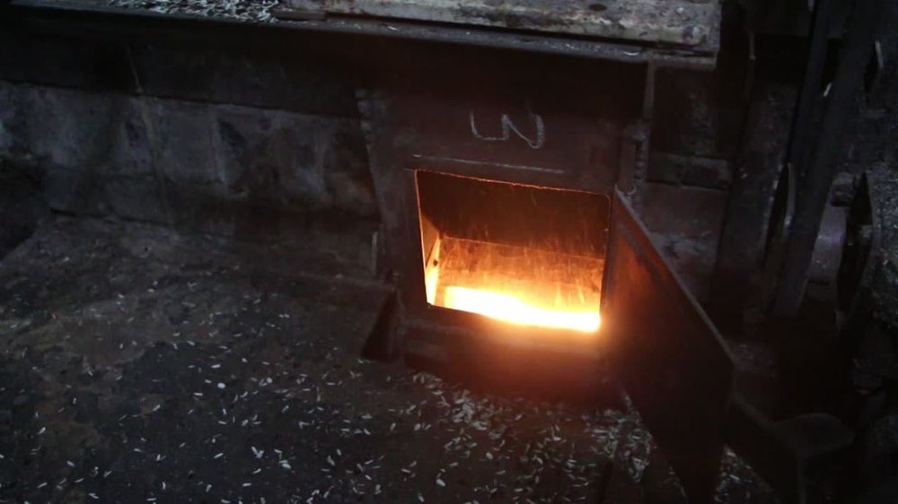 Глава муниципального образования Меловский муниципальный округ Луганской Народной Республики с рабочим визитом посетил Меловский завод растительных масел и жиров