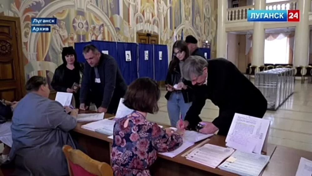 Восемьдесят лет со дня рождения Заслуженного деятеля искусств России, Народного артиста ЛНР, известного актера театра и кино, художественного руководителя Театра на Оборонной и Почётного гражданина Луганщины Михаила Голубовича