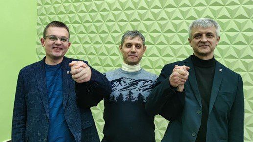 19 ноября на базе Шахматного клуба «Бастион» ГУ ЛНР «ДК им. ОР г. Брянки» прошел шахматный турнир, посвященный памяти организаторов шахматных клубов в городе - Валерия Соляра, Александра Вуйцыка и Дмитрия Гончарова