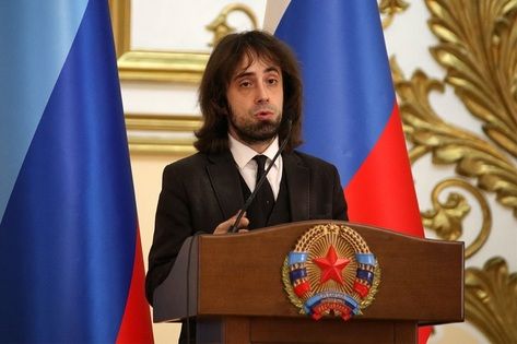 Философский смысл двуглавого орла заключается в единении - ученый