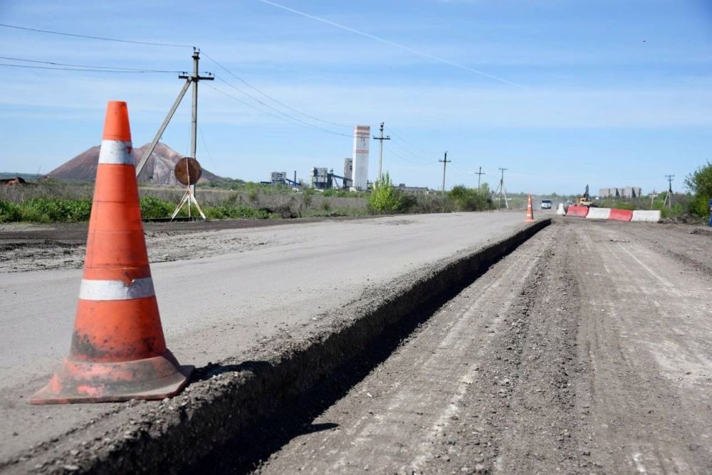 Минтранс ЛНР планирует силами ГК «Автодор» выполнить капитальный ремонт участка дороги от населенного пункта Михайловка...