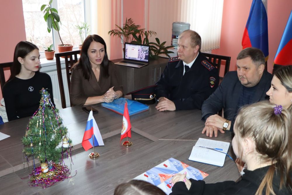 � ��������� ������ ������� ������� ���� � ���� �����������