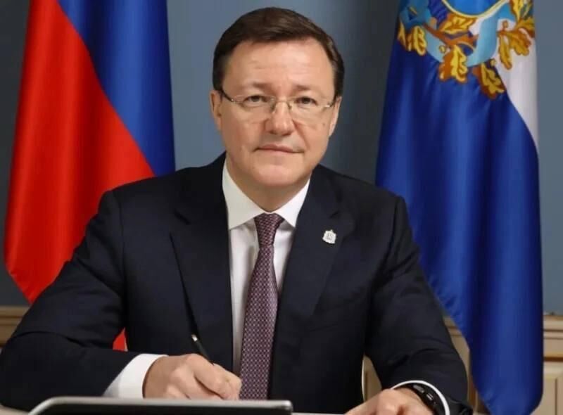 Азаров: все обращения жителей региона на прямую линию президента отработают