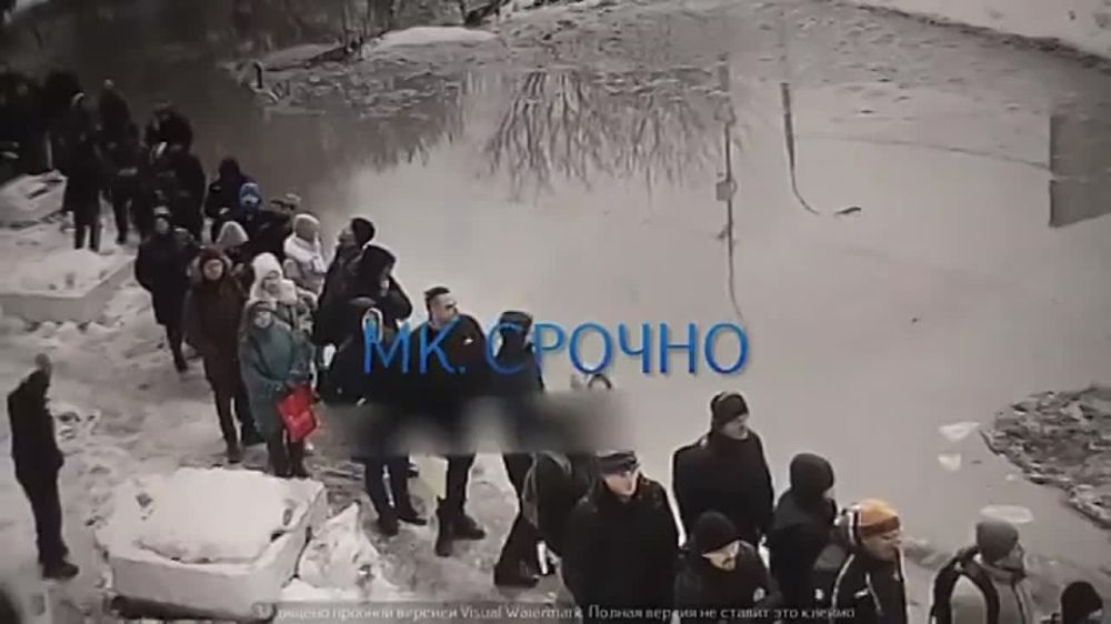 ������� � ����� ����:. ���� ���� �� ������������ �� ������� ����� ���� �� ������� � ��������� � ��������. �� ������ Shot, 34-������ ������� ������� ������ ������������ � ���������, �� ������� � ��������