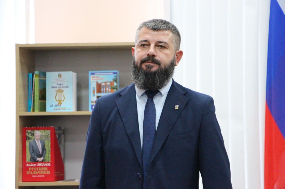 Глава муниципального образования Меловский муниципальный округ Савченко Олег Петрович принял участие в торжественном мероприятии, приуроченное ко Дню Спасателя Российской Федерации, которое прошло в Администрации Марковского МО