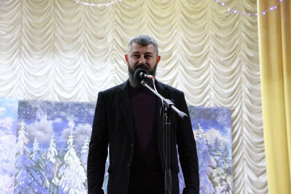 В Меловском центральном Доме культуры состоялся праздничный Новогодний концерт