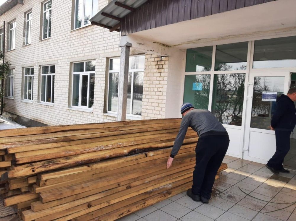 Орловская область передала гумпомощь Троицкому району