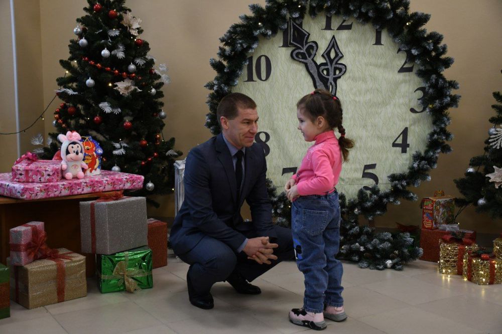 Сергей Колягин: Как и обещал, исполнил мечту юной жительницы Первомайска Анны-Марии, открытку которой снял с "Елки желаний"