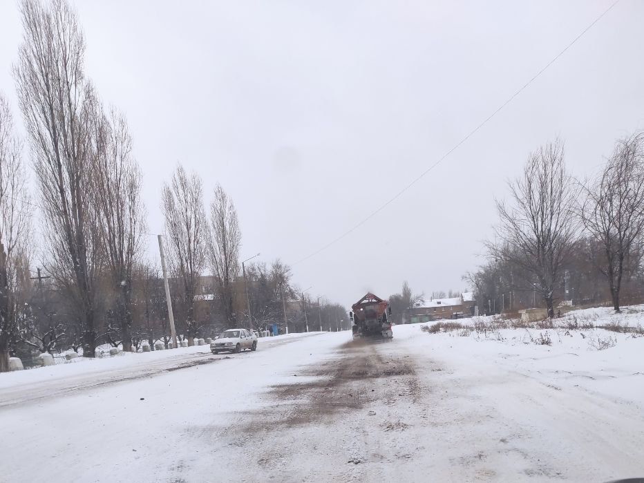 Сергей Колягин: Вчера и сегодня погода порадовала нас снегом и добавила работы городским службам