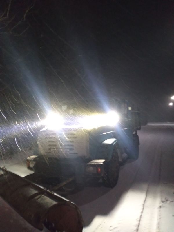 В Ирмино коммунальная служба приступила к повторной расчистке дорог от снега