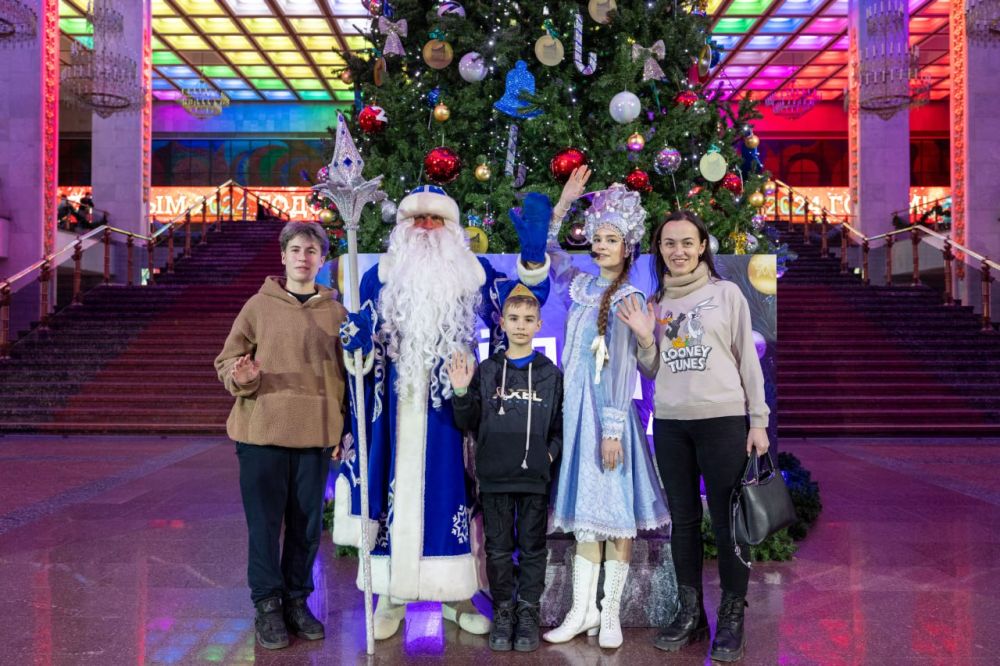 Дарья Лантратова: На новогодних праздниках сбылась мечта Марка — мальчика из Луганска, чье желание я сняла с елки в СовФеде