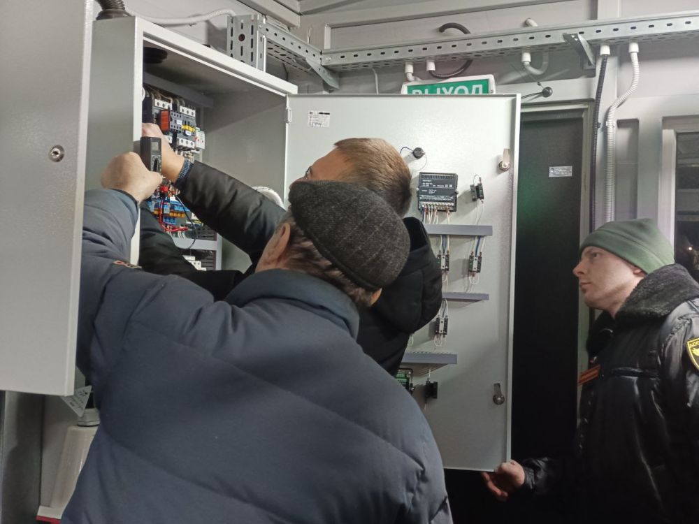 Евгений Морозов: Иногда решить проблему, или хотя бы выяснить её причину, быстрее и эффективнее самостоятельно, чем "поднимать" профильные службы