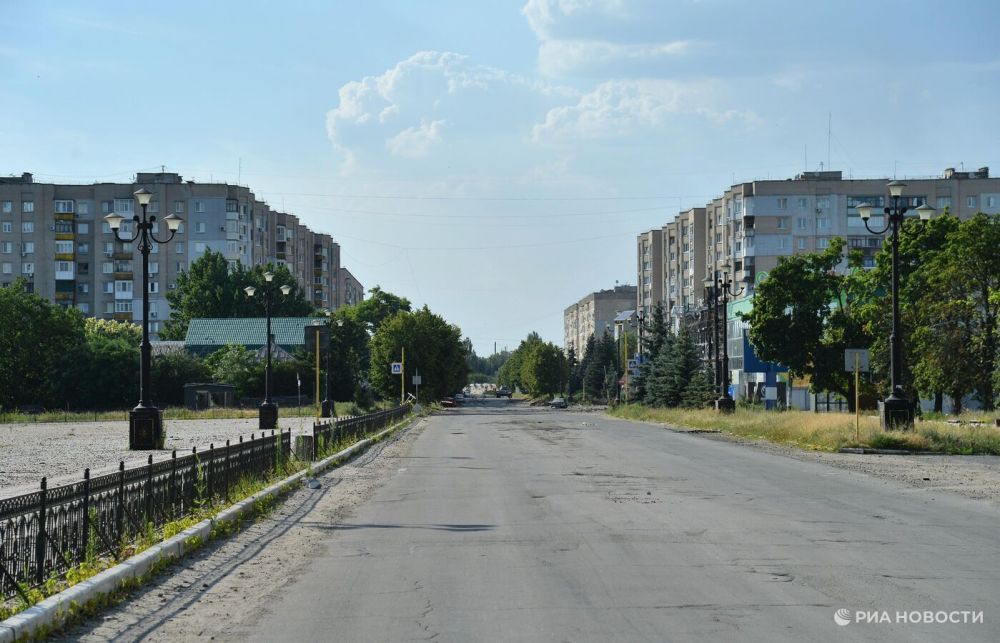 Украинский дрон обстрелял автомобиль Лисичанской больницы, пострадал водитель