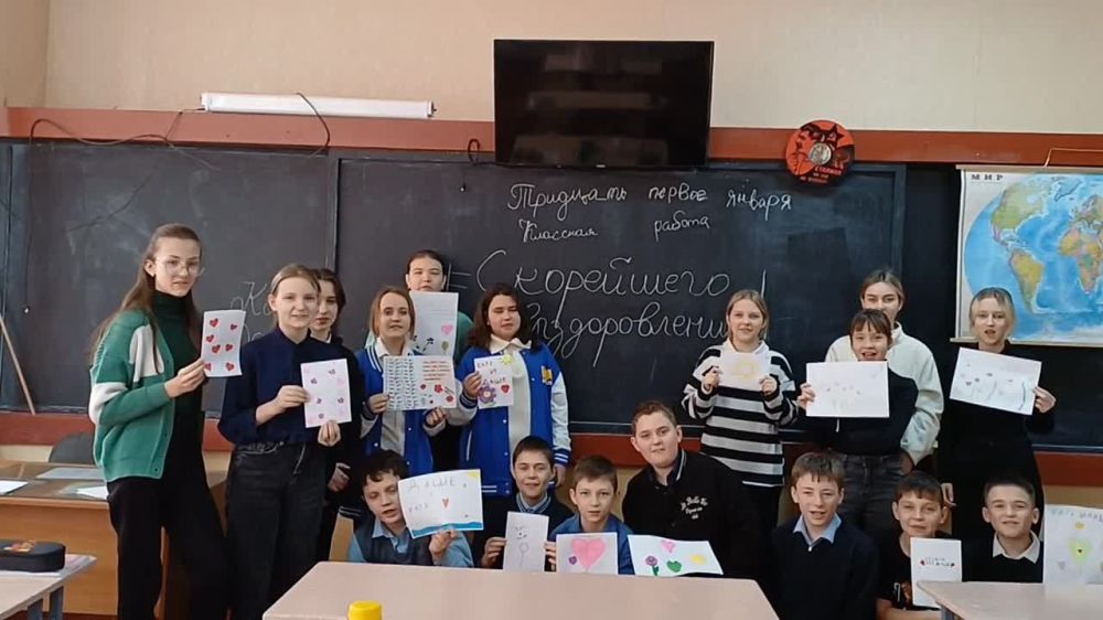 Состояние одной из девочек, пострадавших в результате обстрела ВСУ в Новодружеске, остается крайне тяжелым, рассказала министр здравоохранения ЛНР Наталия Пащенко