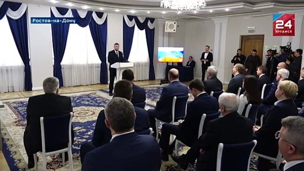 Народный Совет ЛНР подписал Соглашение о межпарламентском сотрудничестве с законодательными органами ДНР, Ростовской и Воронежской областей