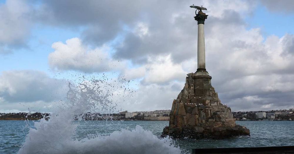 В Крыму назвали истерикой слова главы Евросовета о статусе полуострова