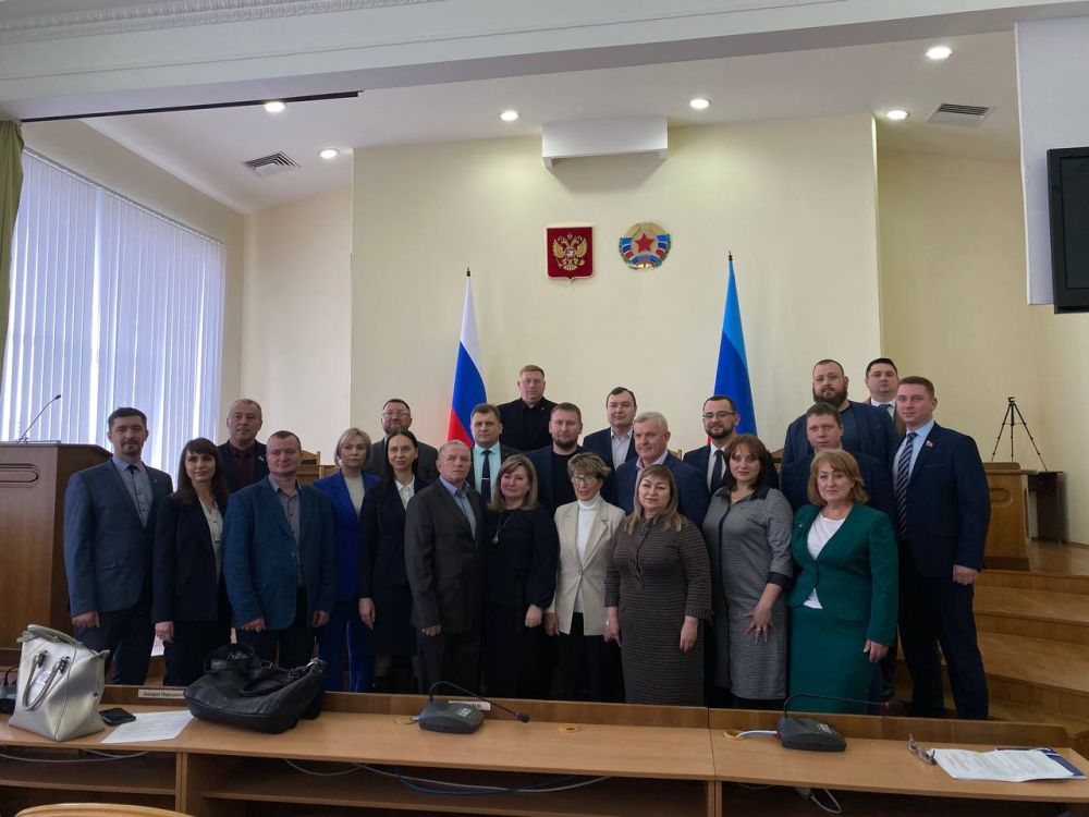 Председатель Совета городского округа муниципальное образование городской округ г. Красный Луч Джан Погодин – Новиков принял участие в первом заседании Совета по взаимодействию с представительными органами муниципальных образований ЛНР при Народном Совете