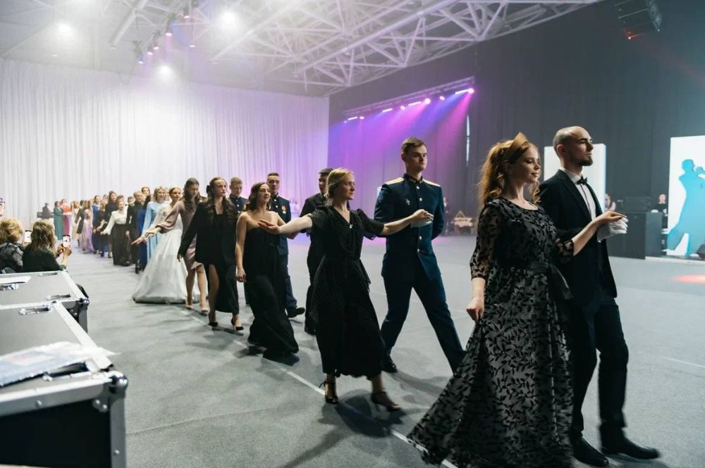 Дарья Лантратова: Дали старт офицерским балам «От сердца к сердцу»