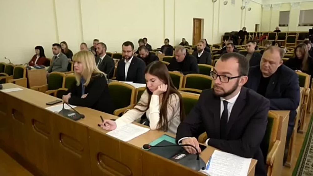 Секретарь регионального отделения всероссийской политической партии «Единая Россия» в ЛНР Денис Мирошниченко: «От каждого...