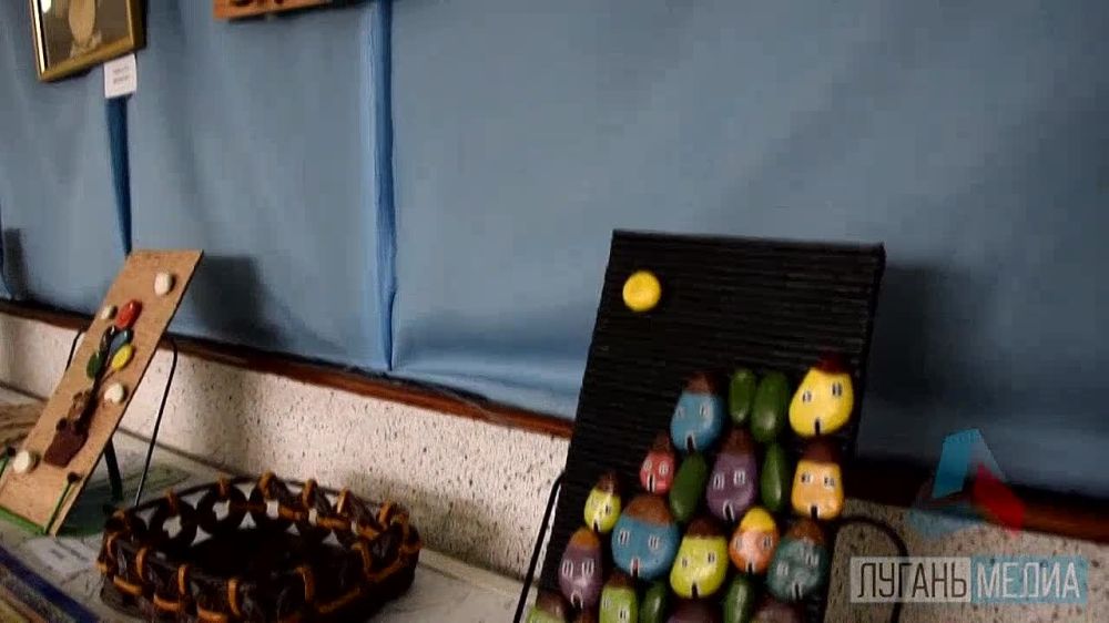 В Кировском историко-художественном музее прошло открытие персональной выставки Нелли Ивановны Свистухиной «Если в сердце живёт весна»