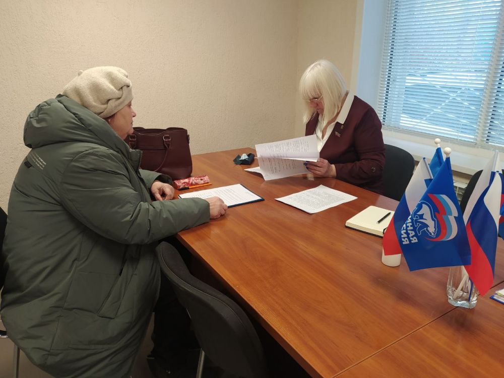 Светлана Гизай провела прием в Славяносербске