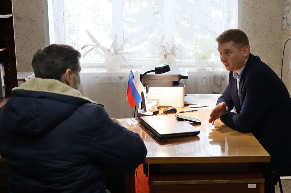 Депутаты провели ряд рабочих встреч и приемов граждан в городах и районах республики